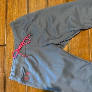 Under Armor Size M jogger sweats